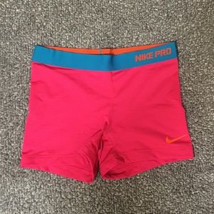 Nike pro spandex (size M)